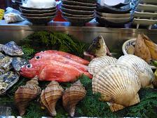 動き出しそうな鮮魚